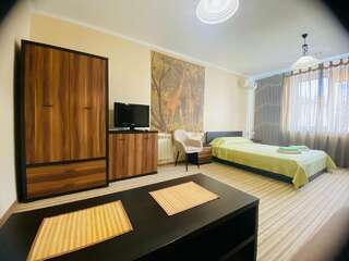 Гостиница Зодиак Севастополь Улучшенный двухместный номер с 1 кроватью-4